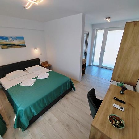 Casa Beyaz Hotel Mangalia Exterior photo